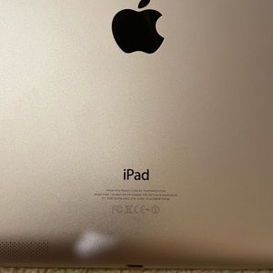 Apple ipad 4th generation model A1458 16 GB